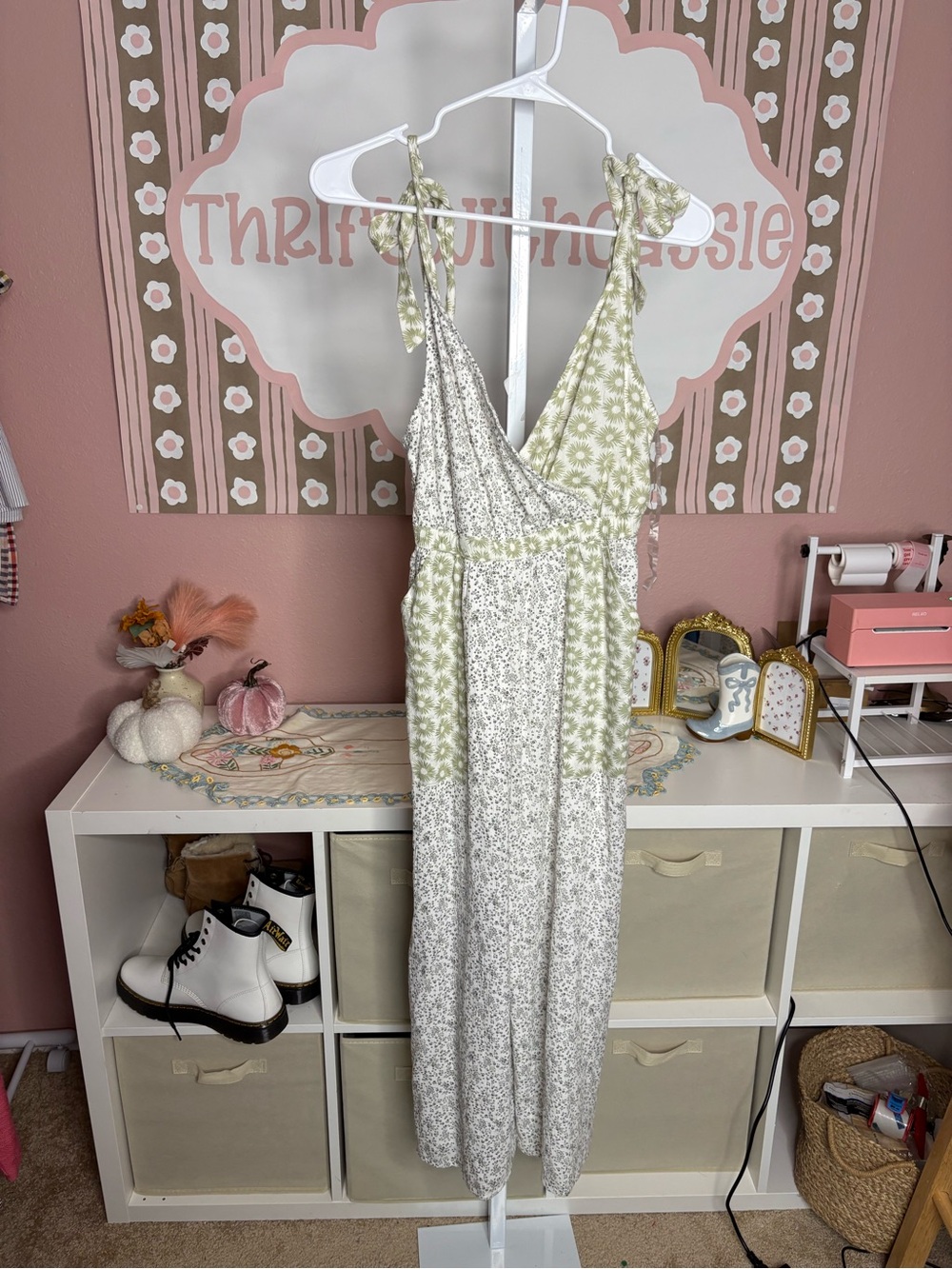 NWT American Eagle Wide Leg Floral Romper in Light Green and White
